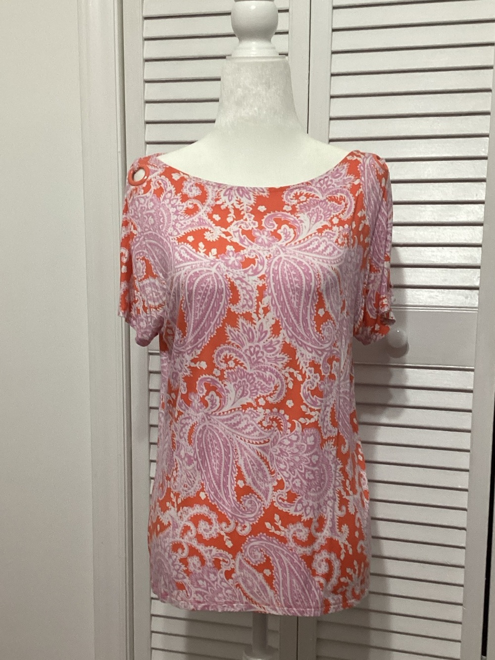 Cable & Gauge Coral Orange and Light Pink Paisley Boatneck Top